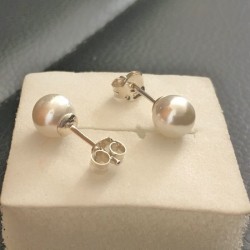 Clous d'oreilles argent 925/000 perles blanches nacre de coquillage