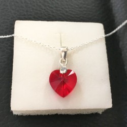 Collier pendentif petit coeur cristal swarovski rouge siam en argent 925