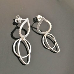 Boucles d'oreilles argent 925/000 gouttes pendantes