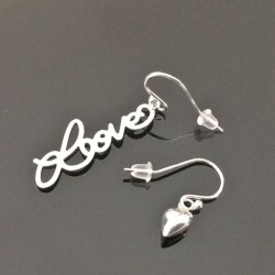 Boucles d'oreilles décalées coeur love argent 925/000 Tendance du moment