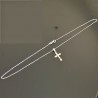 Collier pendentif fine croix travaillée en argent 925/000 sur chaine