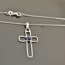 Collier pendentif croix en argent 925/000 et pierre naturelle lapis lazuli