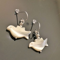 Boucles d'oreilles oiseaux en nacre naturelle et argent 925/000