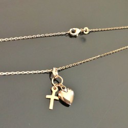 Collier plaqué or 18 carats pendentif duo croix coeur sur belle chaine 