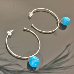 Boucles d'oreilles plaqué or 18 carats créoles perles couleur turquoise