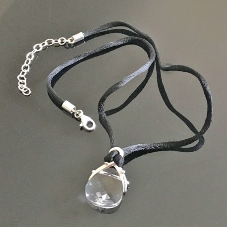 Collier ras de cou goutte cristal swarovski et argent 925 sur cordon fil de soie 