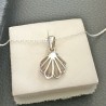 Collier argent 925/000 pendentif coquillage ajouré sur fine chaine