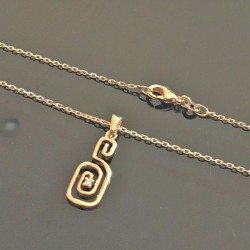 Collier pendentif spirale en plaqué or 18 carats sur chaine longueur 42 cm
